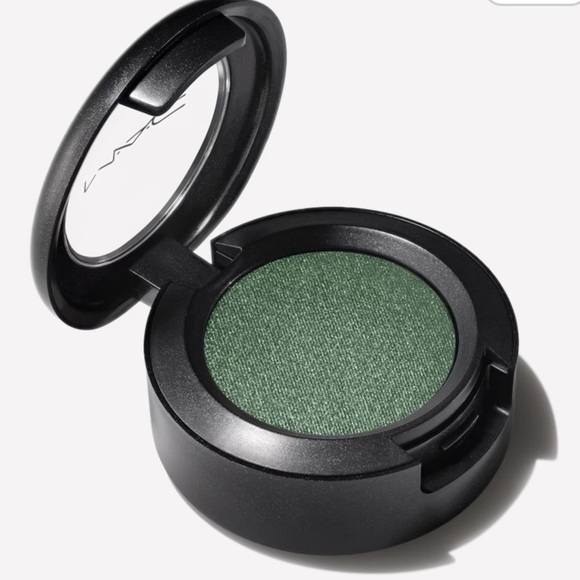 MAC That’s Showbiz Baby Green Eyeshadow NIB - Picture 4 of 9
